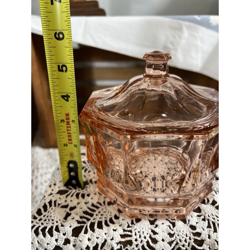 Vintage Indiana Concord pastel Pink glass candy dish w/ lid and box - Picture 3 of 5
